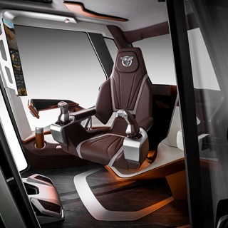 The ergonomic and comfortable seat features industry first automatic pivoting functionality